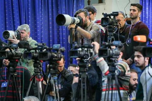 سعید رجبی دانش : عکاسان خبری ، حضور پرتعداد عکاسان در نشست خبری رئیس جمهوری